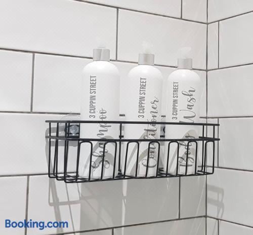 34 Cuppin Street - Luxury City Centre Apartment! One-Bedroom Apartment