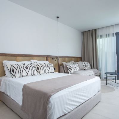 Classic Double Room Vanik Suites Promo Code