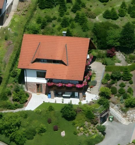 高级一卧室带阳台公寓