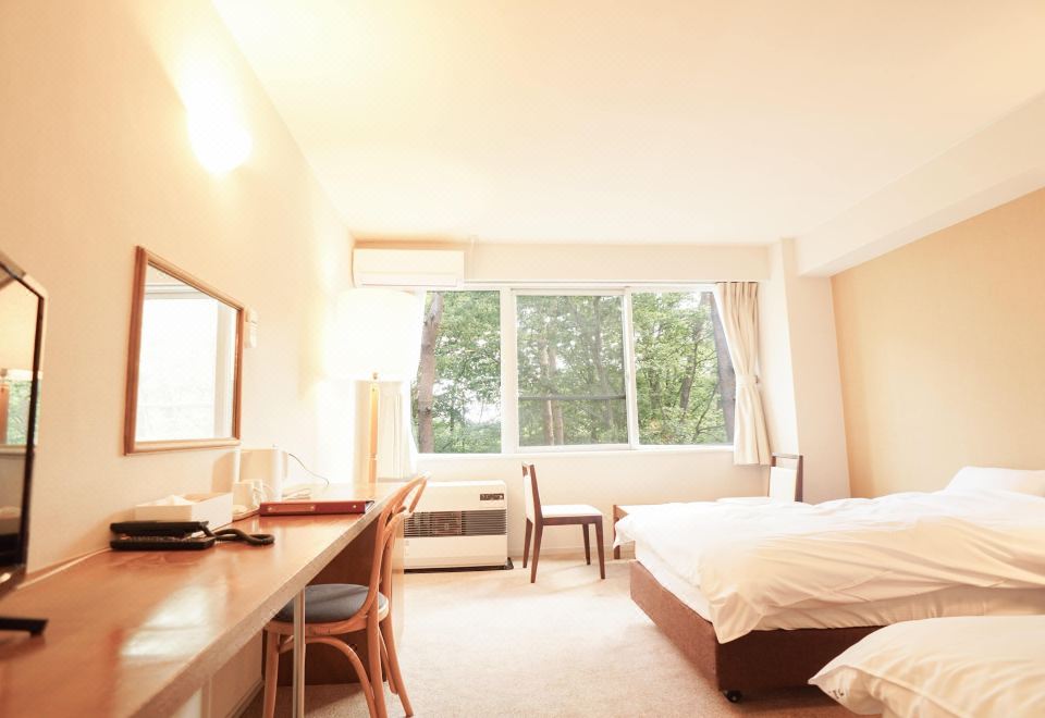 北軽井沢　Golden Forest Hotel - Housity