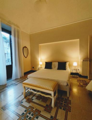 带私人外部浴室的双人房