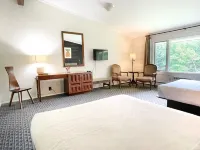 Toll Road Inn