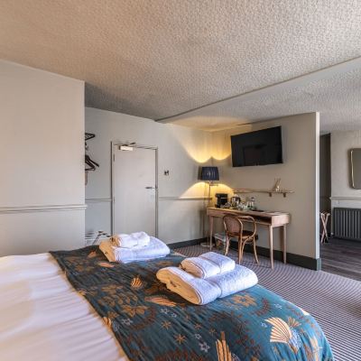 Family Quadruple Room, Ensuite ( (2) ) The Feathers Holt Promo Code