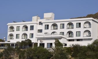E.J. Pyrgos Bay Hotel - Housity