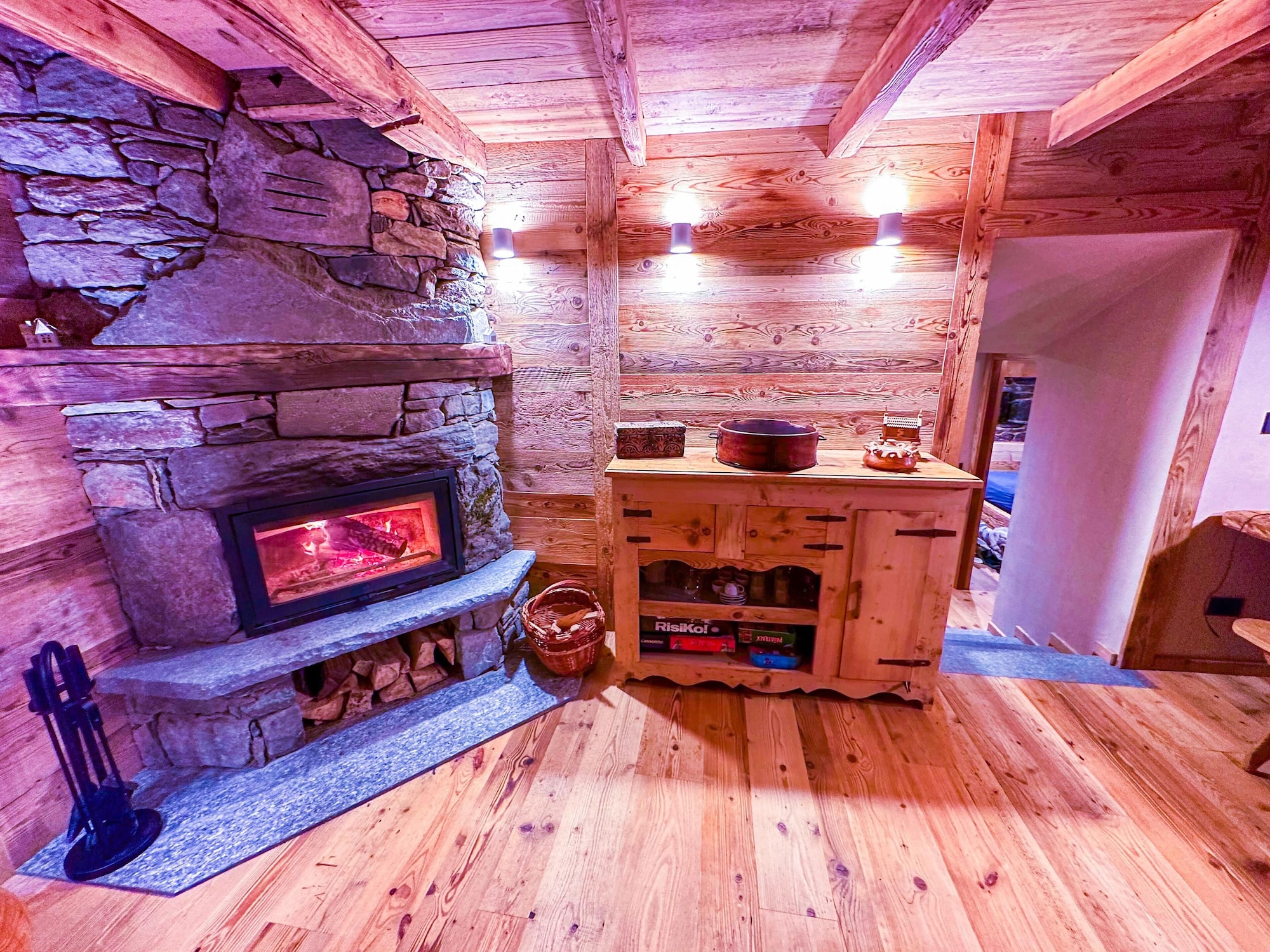 家庭公寓， 3 间卧室， 山景