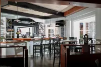 The Tidewater Inn