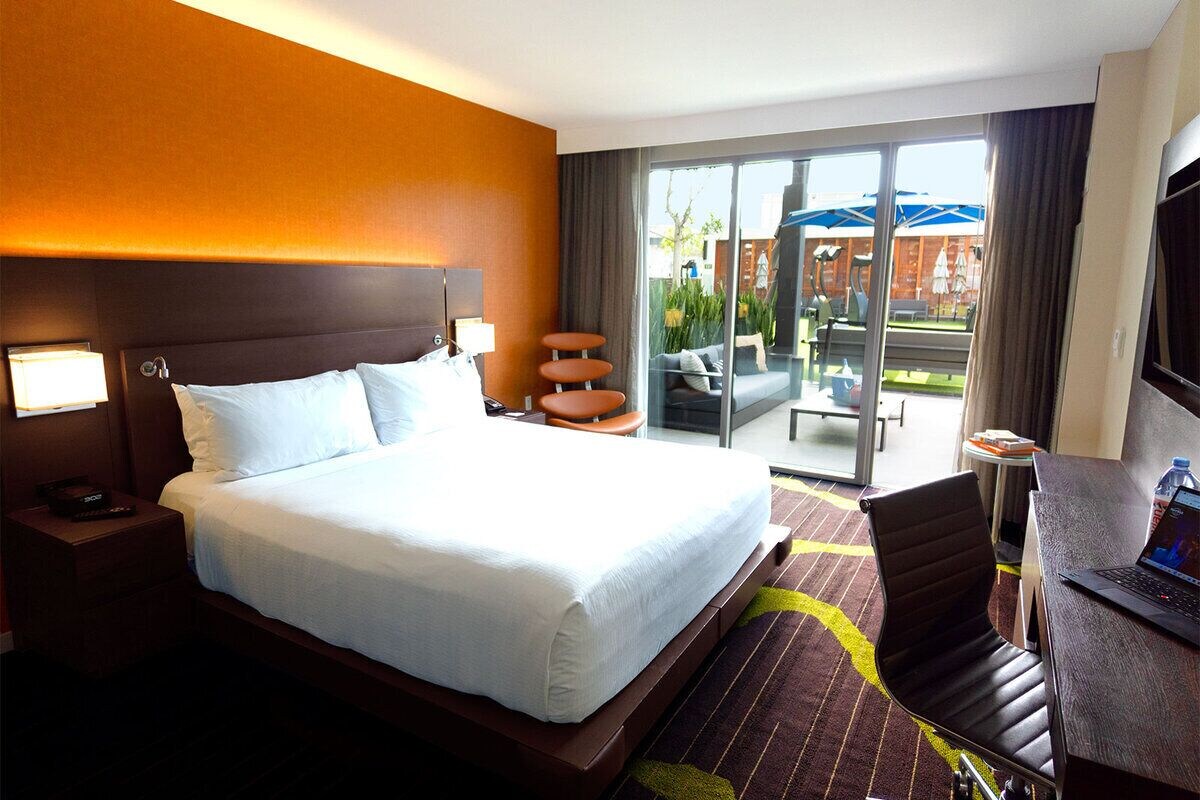 庭院一室特大床房（Float）