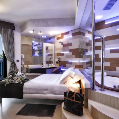 Deluxe Room With Sea View And Hot Tub Mare Hotel Promo Code