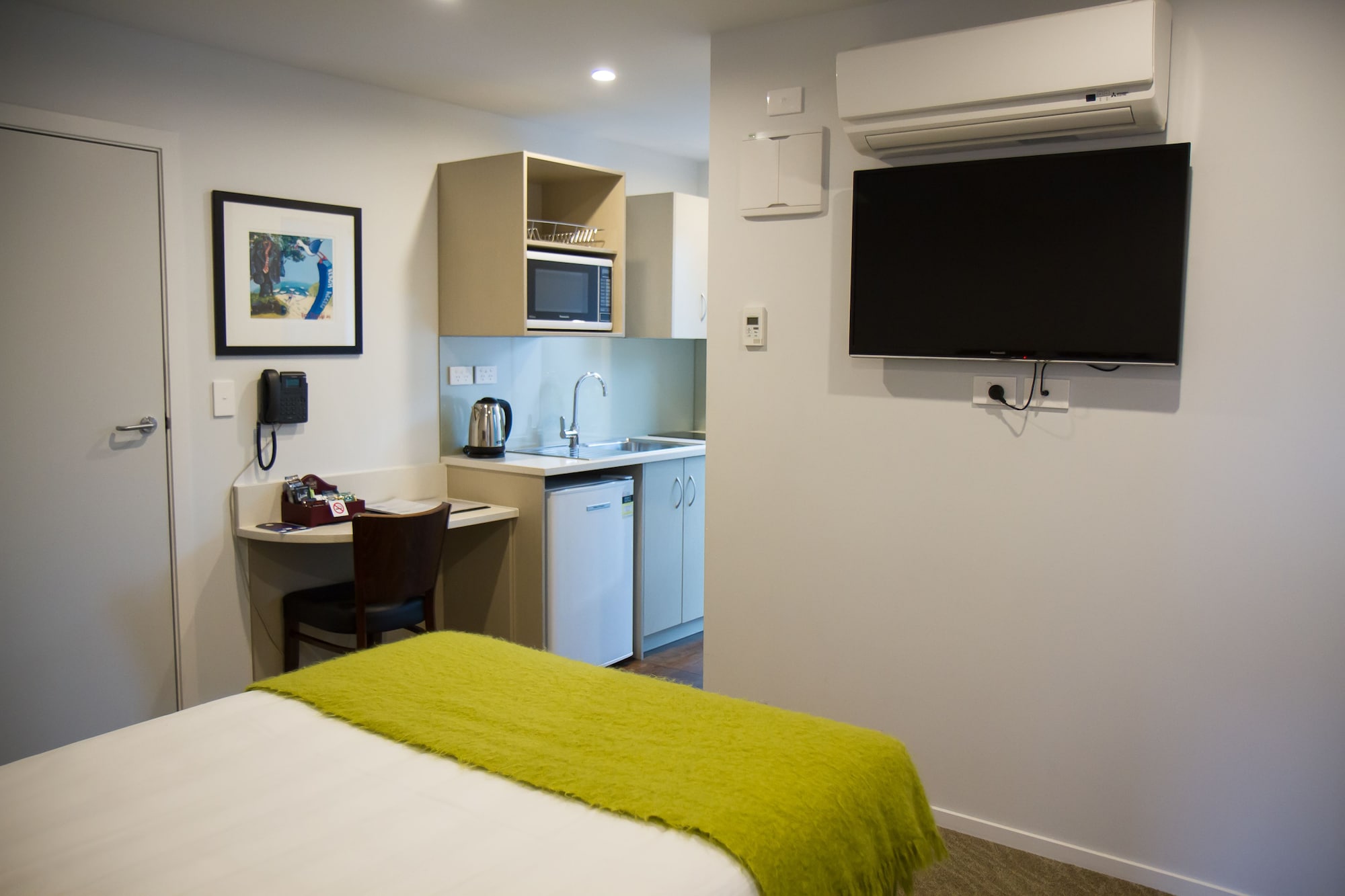 标准一室， 禁烟， 带小厨房的（标准一室-双人）