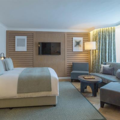 特大床精緻套房 都柏林康萊德酒店優惠