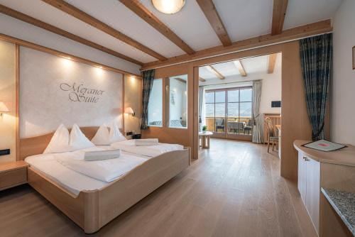 高级双人房（带阳台）