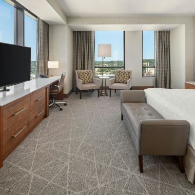 Mobility Accessible Corner Executive King Room with Roll in Shower Hilton Rochester Mayo Clinic Area Promo Code