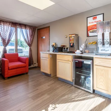 Econo Lodge Inn & Suites Отели в г. Эсканаба