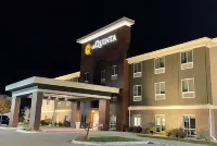 La Quinta Inn & Suites by Wyndham Ankeny IA / Des Moines IA 2402 SE Tones Dr., Ankeny, Io Hotel a 