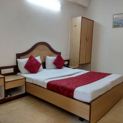 Deluxe Double Room with Single Bed