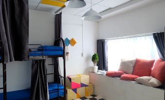 Colorful Hue Hostel - Adults Only