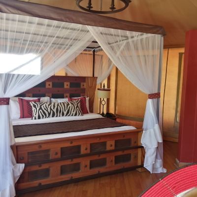 Deluxe Double Room, 1 King Bed, Mountain View