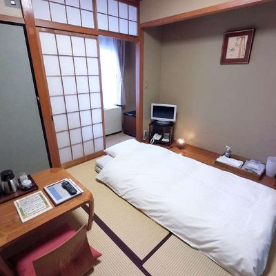 Japanese-Style Room