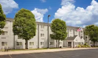 Microtel Inn & Suites by Wyndham Madison East Hotel a 