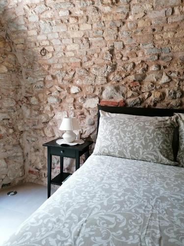 带露台一室公寓