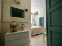 A Pochi Passi Hotels in Maruggio