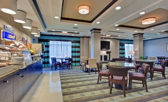 Holiday Inn Express & Suites Ottawa West - Nepean