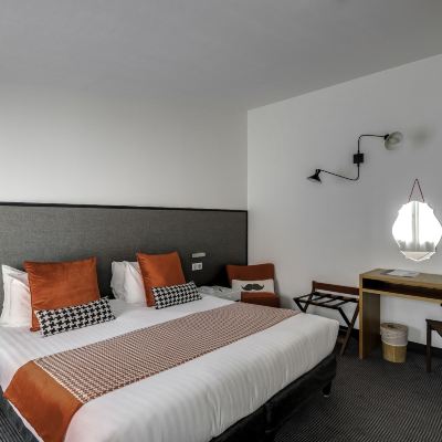 Apartment-Complimentary Soft Minibar, Courtesy Tray, Chromecast And Digital Press