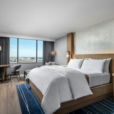 湖景甄選特大床房 海港城堡威斯汀酒店（多倫多）優惠