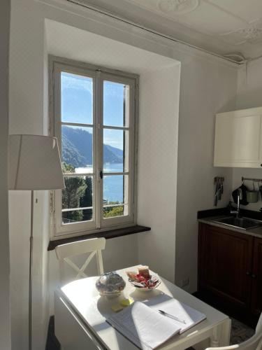 小屋带湖景和桑拿