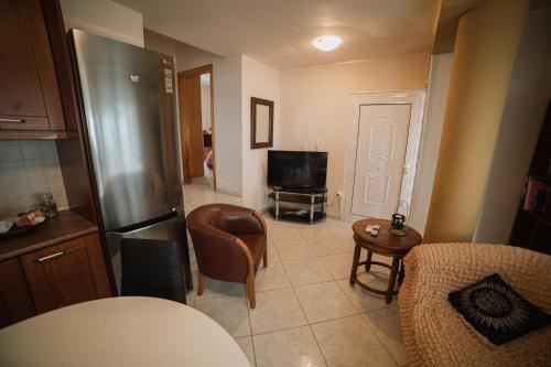 Niki HouseTwo-Bedroom Apartment