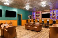 Super 8 by Wyndham Fallon
