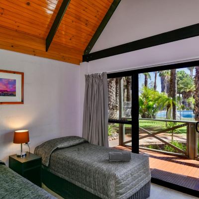 Quad Villa Desert Palms Alice Springs Promo Code