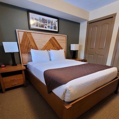 One Bedroom with Den Copperstone Resort by Clique Promo Code