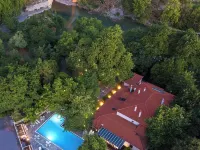 Aoos River Treehouse Hotels in Konitsa