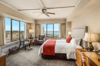 The Hotel Captain Cook Hotels in 