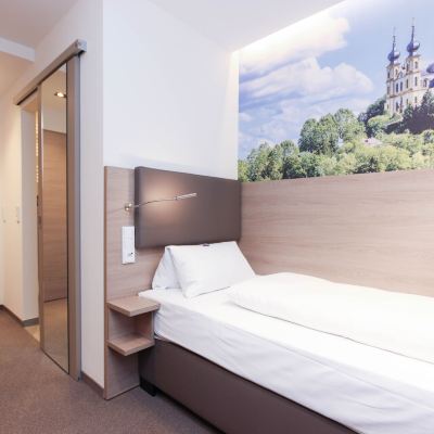 Classic Twin Room, Private Bathroom (Shower) City Hotel Würzburg Promo Code