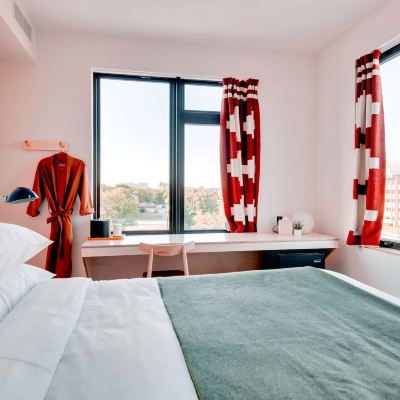 King Room with City View Hotel Dryce Promo Code