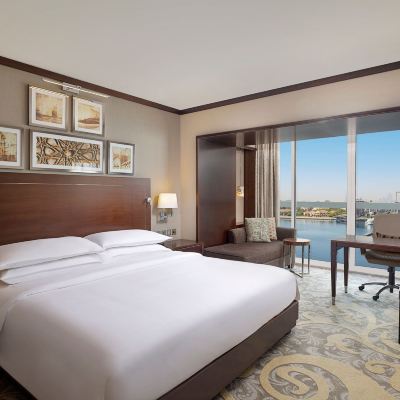 行政特大床房-俱樂部休息室通行權 杜拜克里克喜來登酒店優惠