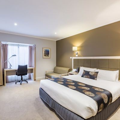 Premium King Room The Waverley International Hotel Promo Code