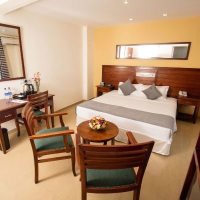 Deluxe Queen Room GSH Colombo Promo Code