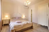 Lucca in Chic - No Ztl - Free Parking - Old City at 10Min by Walk