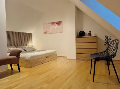 Carillon by BestChoice - Old City - Self Check-in with Parking Option Hotel di 