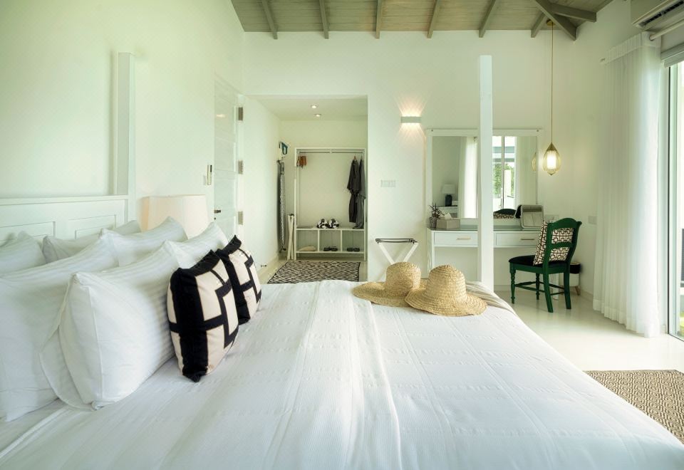 蜜月别墅， 山景