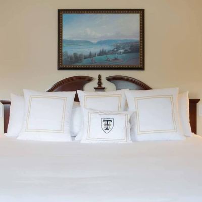 Deluxe King Room Thayer Hotel Promo Code
