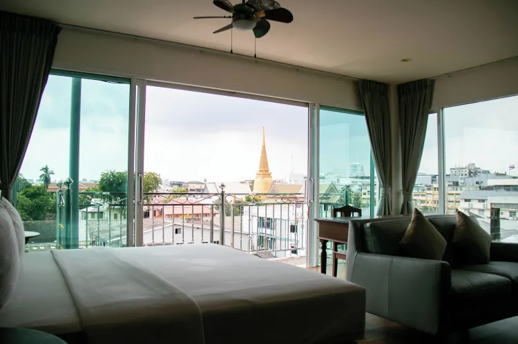 Lamphu Canal Suite (Second Building)