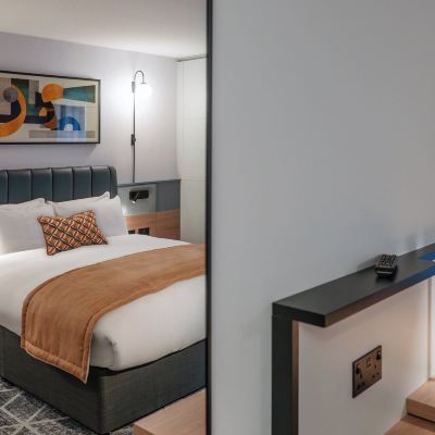 標準特大床房 皇冠假日伯明翰城市酒店&度假村優惠