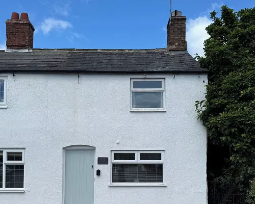 Cottage - Sleeps 4 - Pets Ok - Garden - Parking Hotels in Middlewich