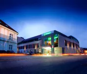 Holiday Inn TRNAVA by IHG Ξενοδοχεία στην πόλη 