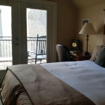 Standard Double Room, Private Bathroom (107 Carriage House)