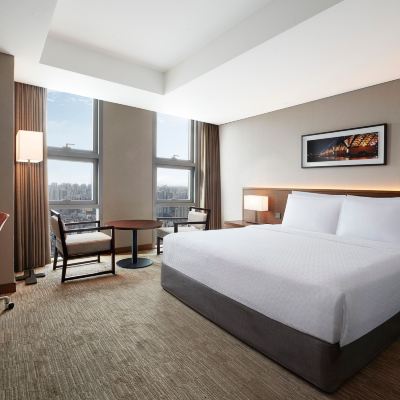 豪華特大床房 首爾站朝鮮福朋喜來登酒店優惠